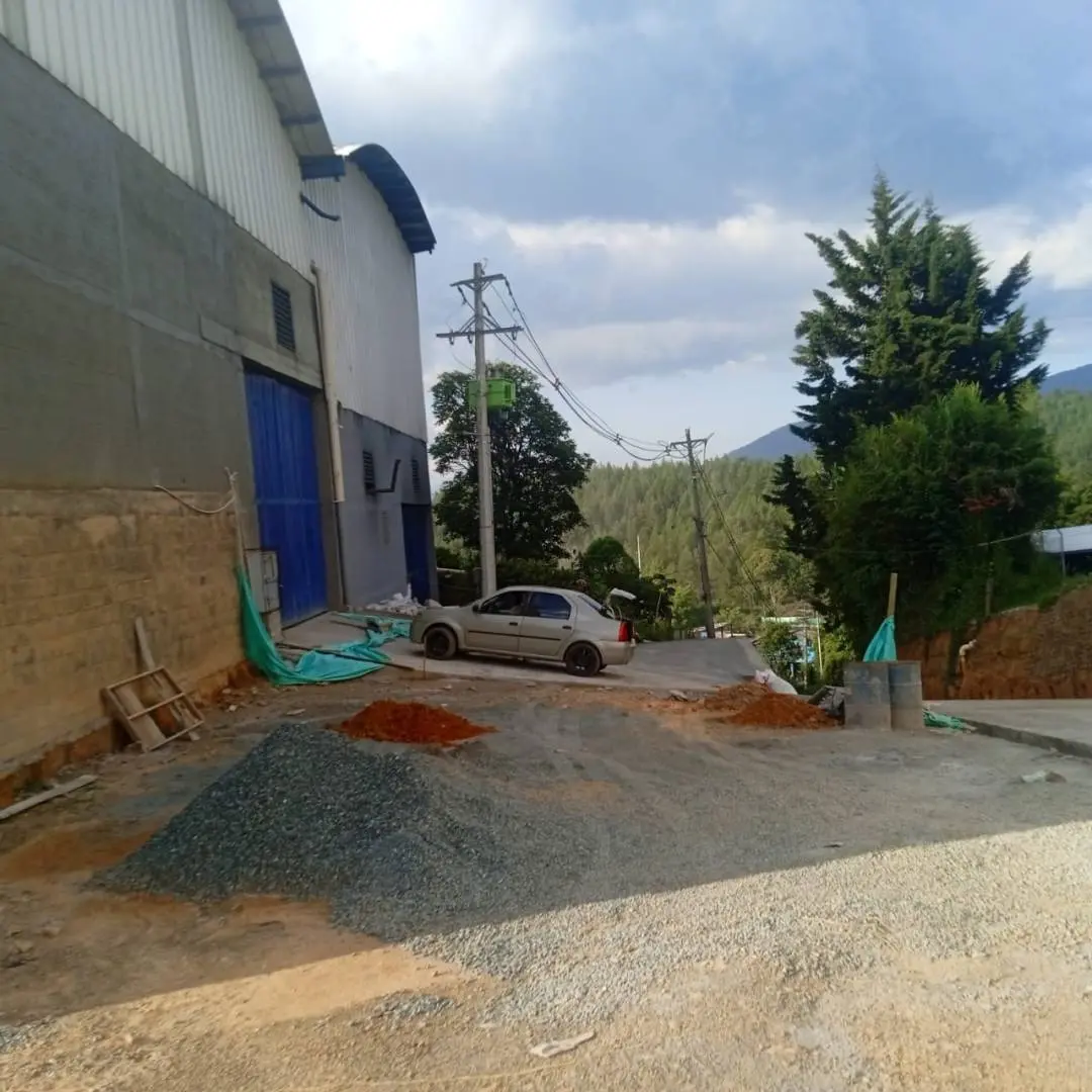 Fotografía 5 - Bodega En Caldas
