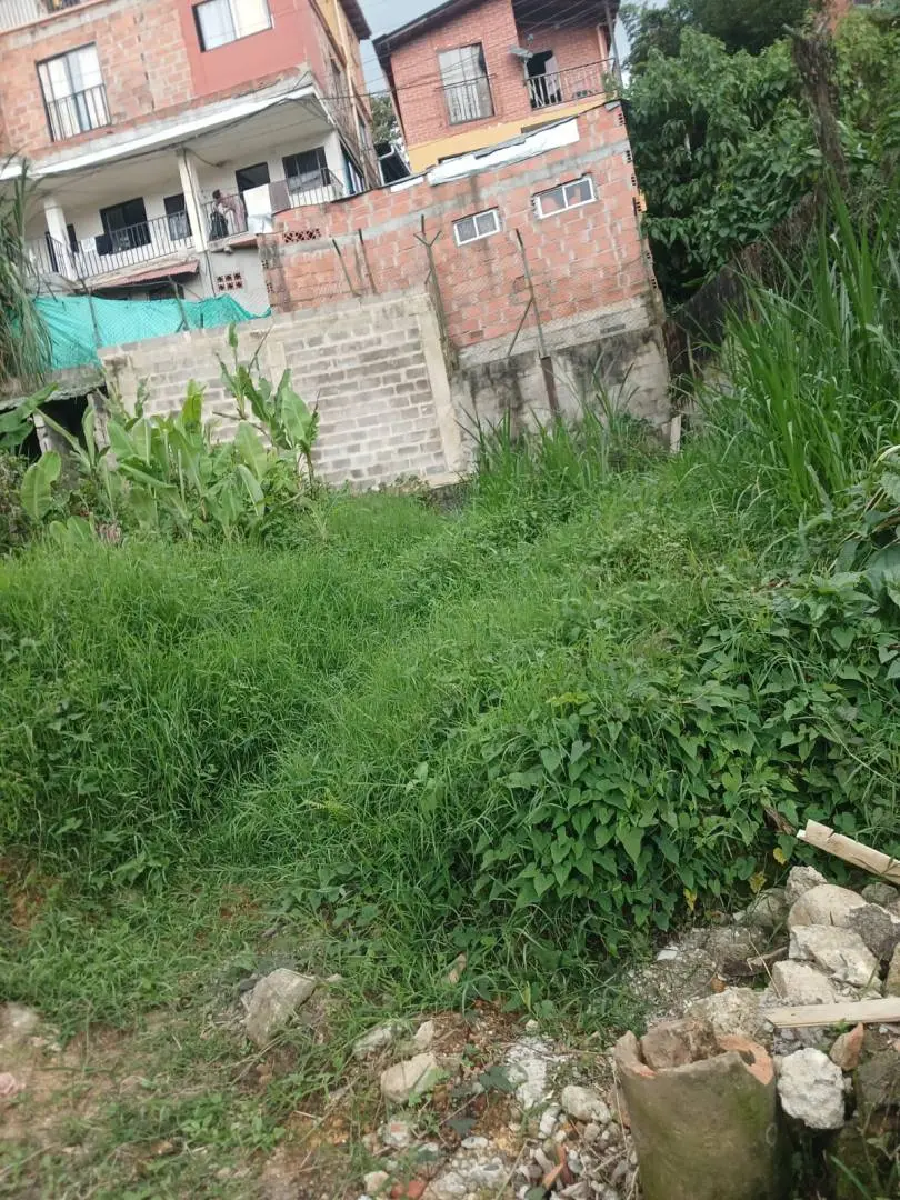 Fotografía 3 - Lote Con 2 Casas Y Bodega