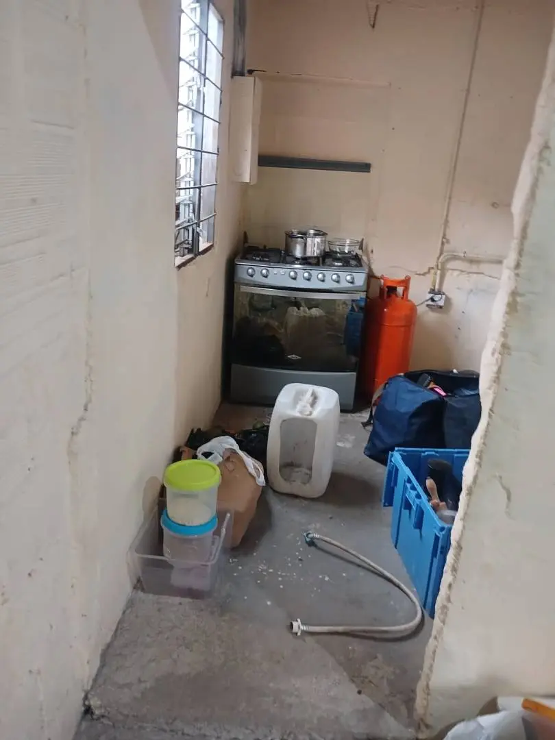 Lote Con 2 Casas Y Bodega