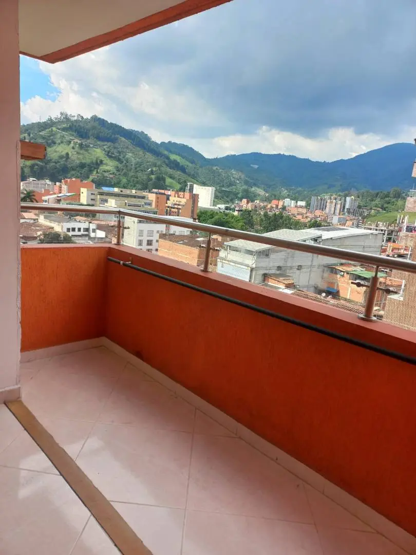 Fotografía 3 - Edificio Portal Del Sol