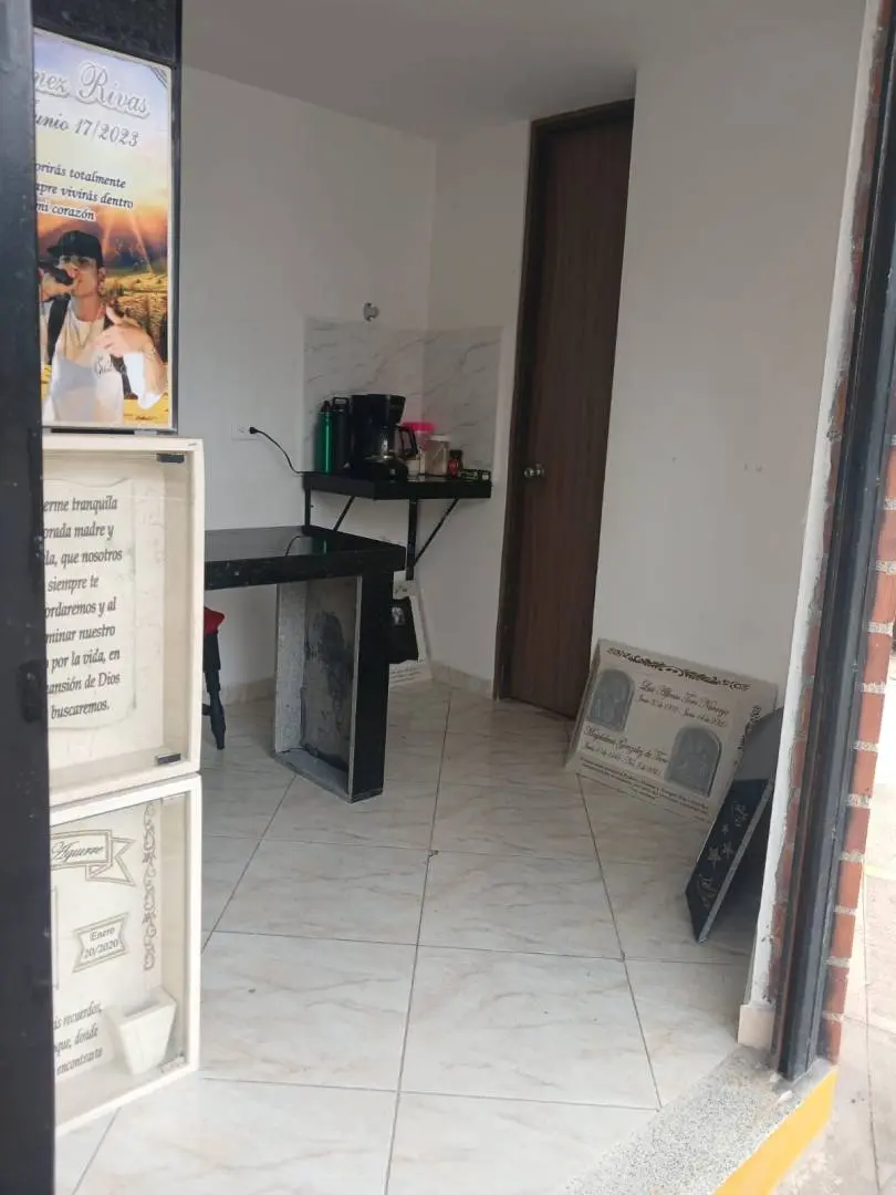 Fotografía 5 - Local Comercial En Venta