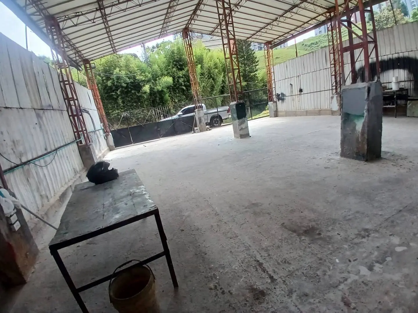 Fotografía 2 - Bodega En Primavera 